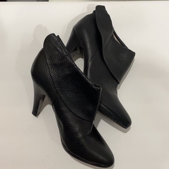 Banana Republic Booties - Picture 3 of 6
